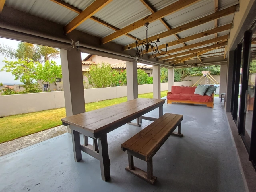 To Let 4 Bedroom Property for Rent in The Hill Western Cape